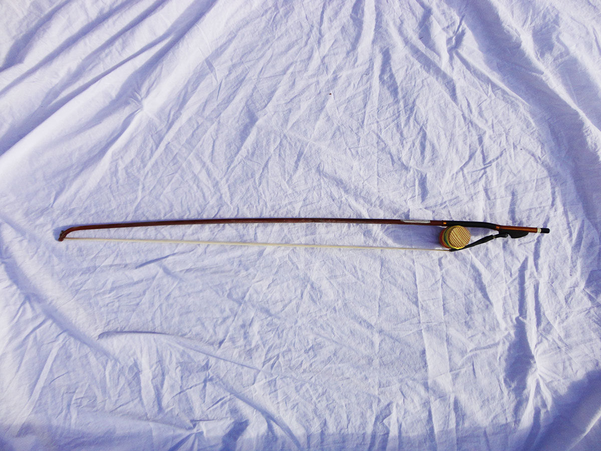 erhu bow